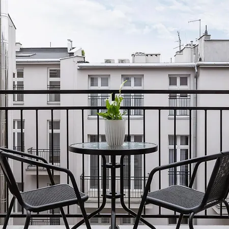 Anthracite Ap With Balcony - Old Town - By Square Lägenhet *
