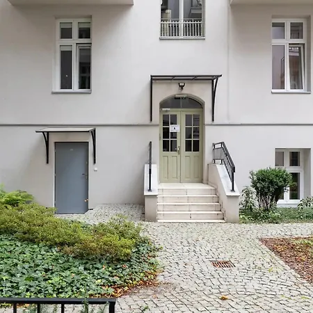 Anthracite Ap With Balcony - Old Town - By Square Lägenhet